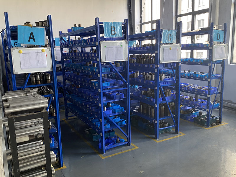 Ningbo XiaYi Electromechanical Technology Co.,Ltd. ligne de production du fabricant