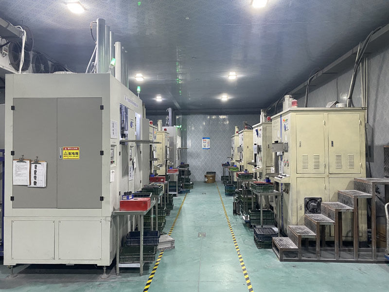 Ningbo XiaYi Electromechanical Technology Co.,Ltd. ligne de production du fabricant
