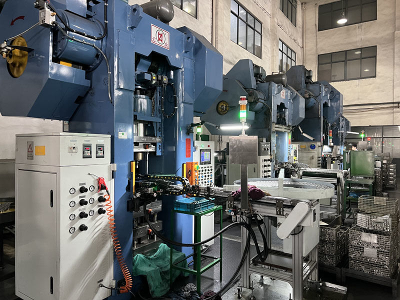 Ningbo XiaYi Electromechanical Technology Co.,Ltd. ligne de production du fabricant
