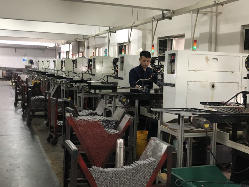 Ningbo XiaYi Electromechanical Technology Co.,Ltd. ligne de production du fabricant