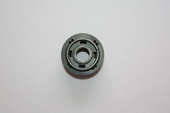 Piston en aluminium/en alliage de zinc d'amortisseur d'agglomération avec une presse à compression de temps